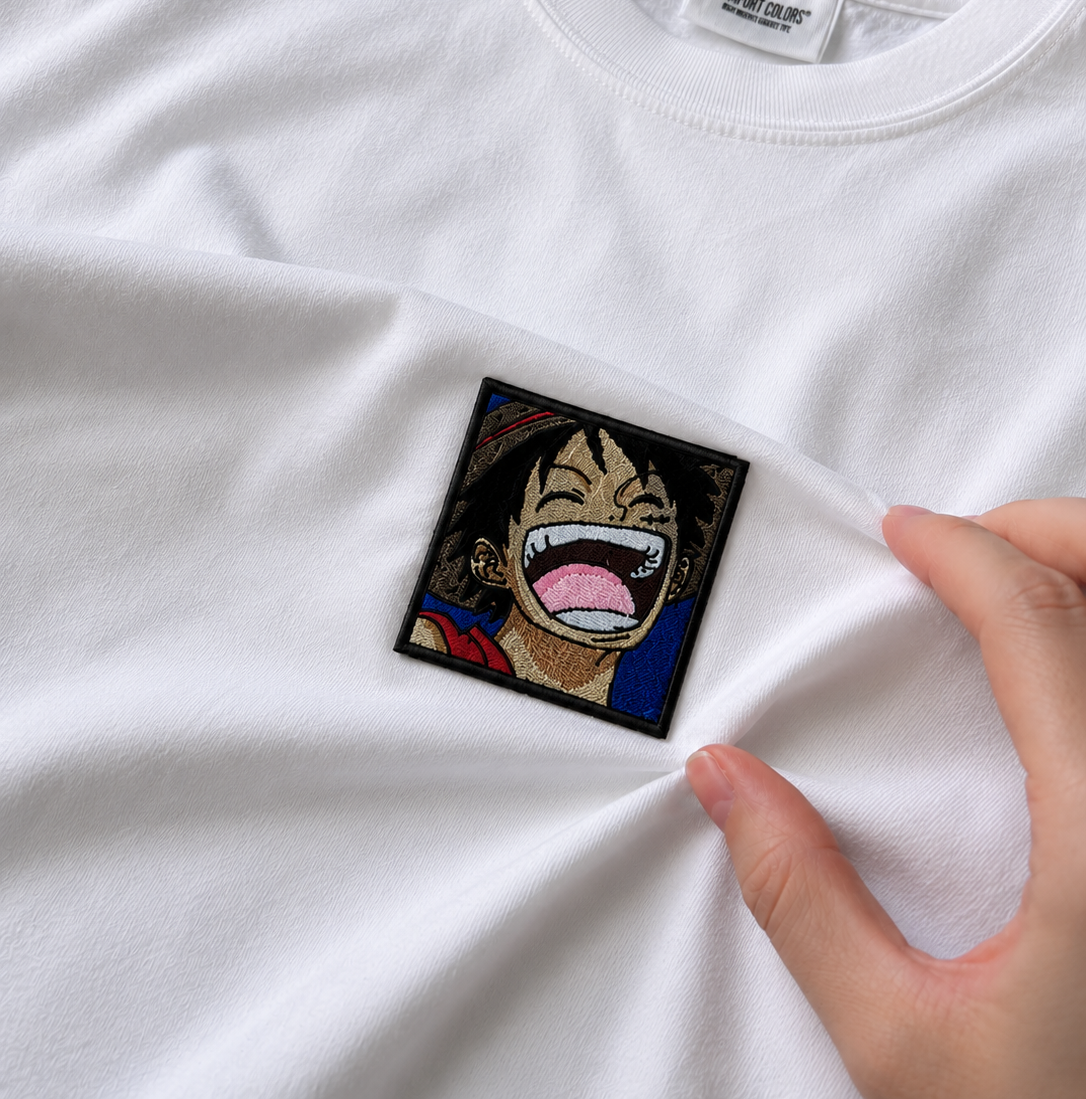 Straw hat tee